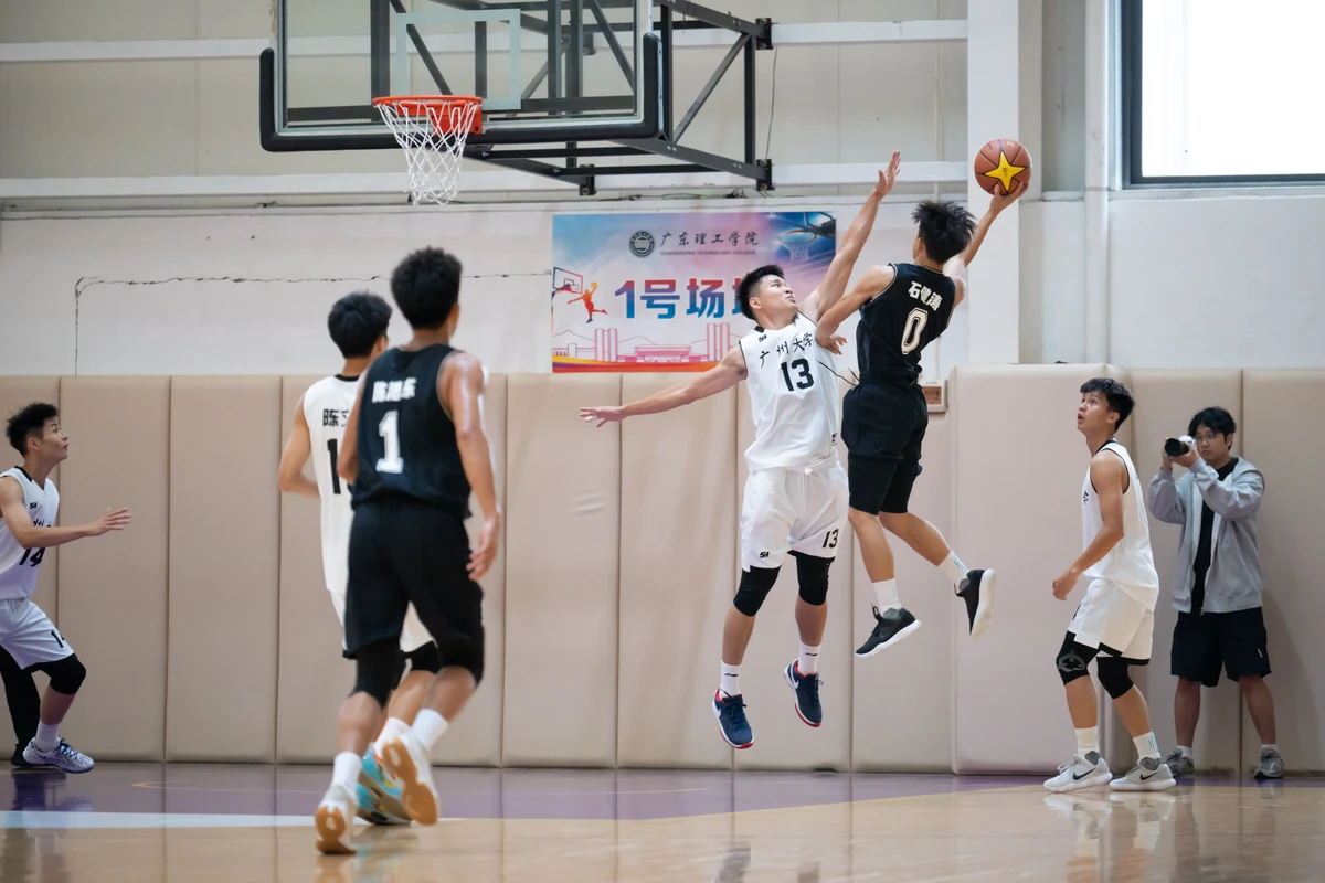 大学生篮球队员如何优化抢断表现